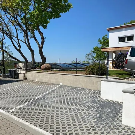 - D - Vyhlidka Nad Rekou